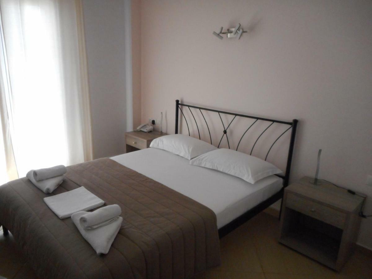 Anesis Hotel Agia Pelagia (Kythira) Exterior foto